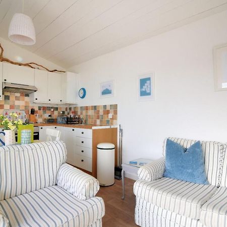 The Beach Hut Lyme Regis Eksteriør bilde